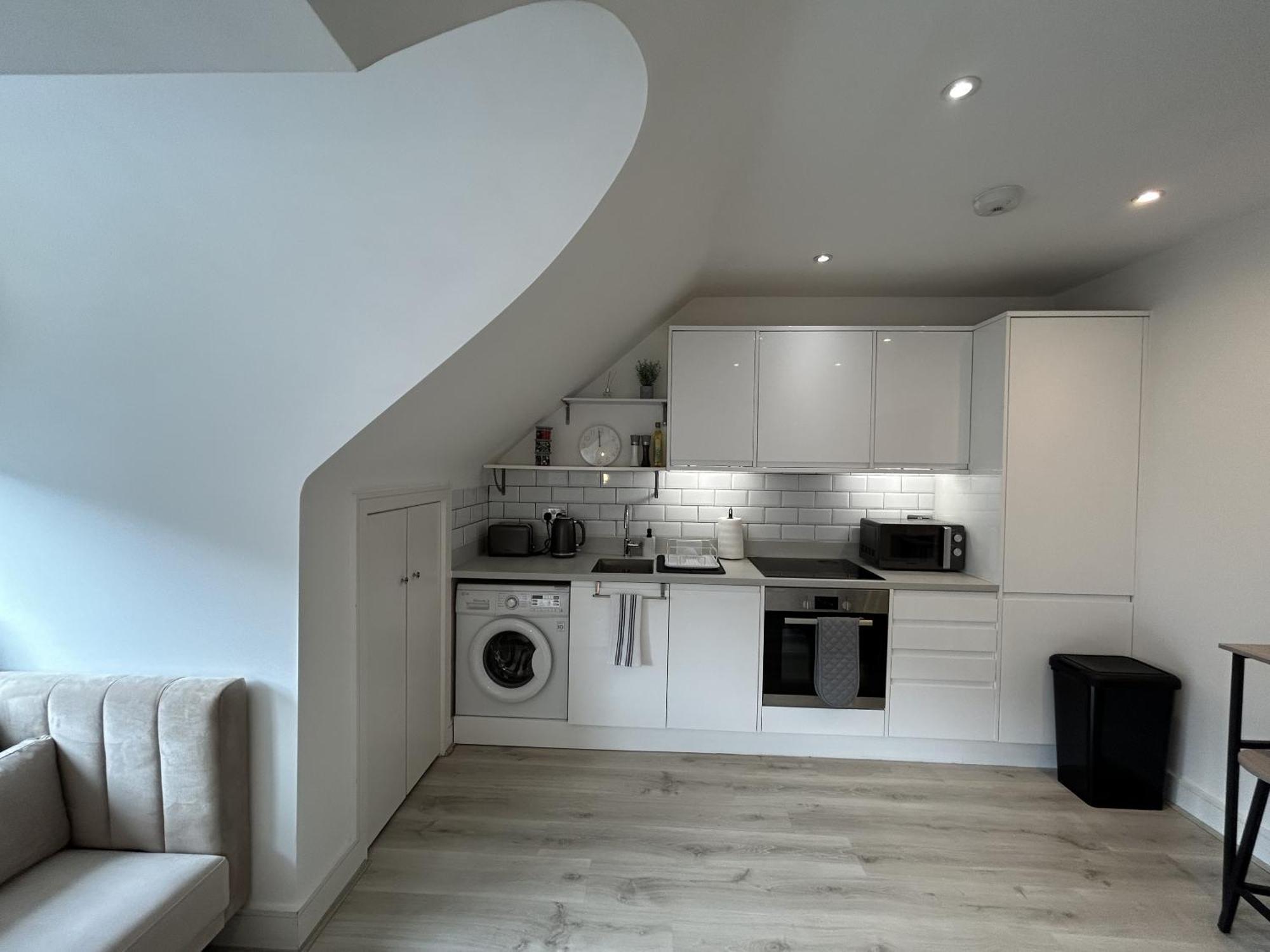 Gogmore Lane Apartment *