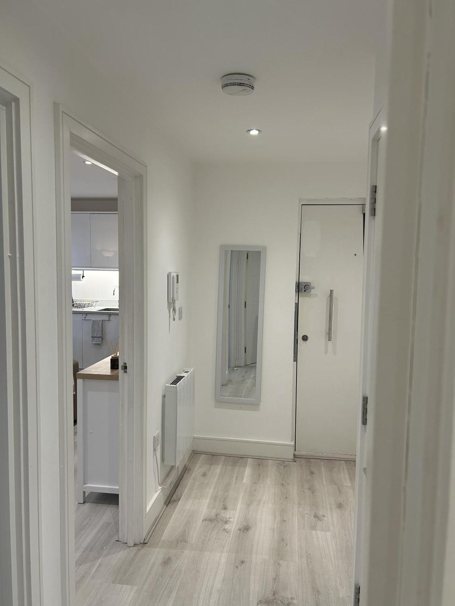 Gogmore Lane Apartment Chertsey