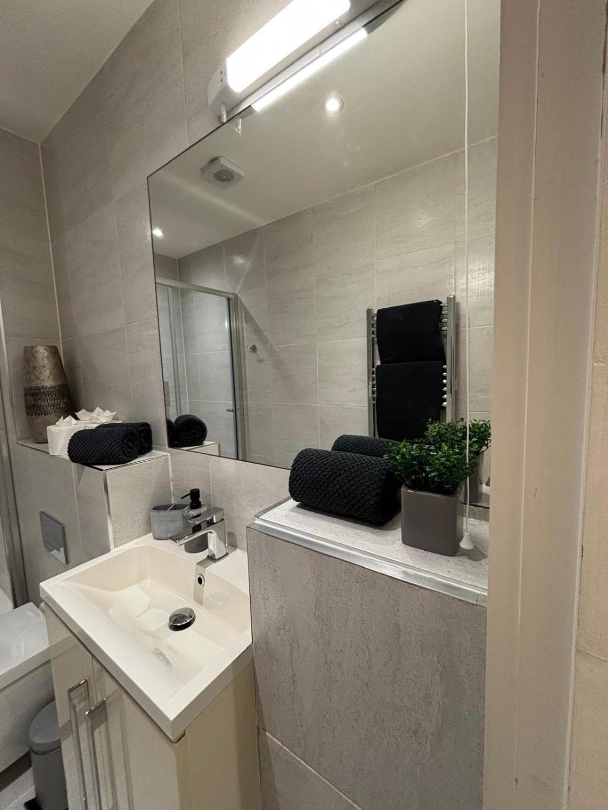 Apartment Gogmore Lane
